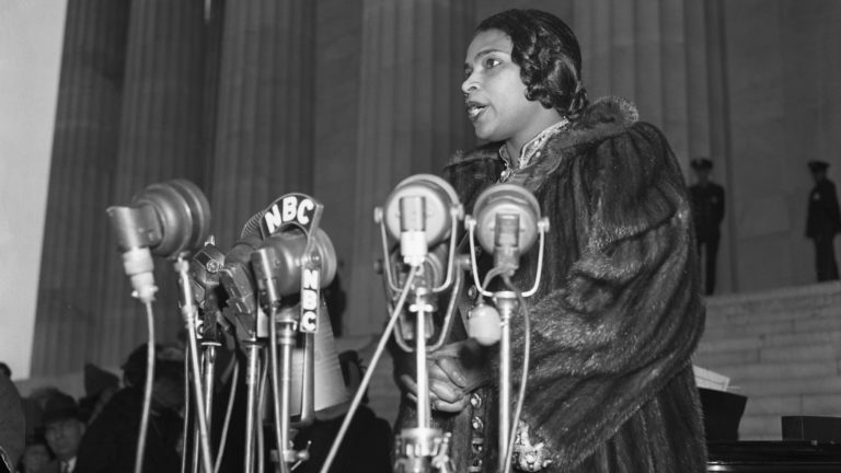 Marian Anderson sings at the Lincoln Memorial, 1939. Even as her mink coat might have served practical purposes, it was also richly symbolic.